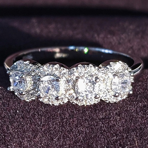 NEW💍925 STERLING SILVER DIAMOND ETERNITY RING - Picture 2 of 6